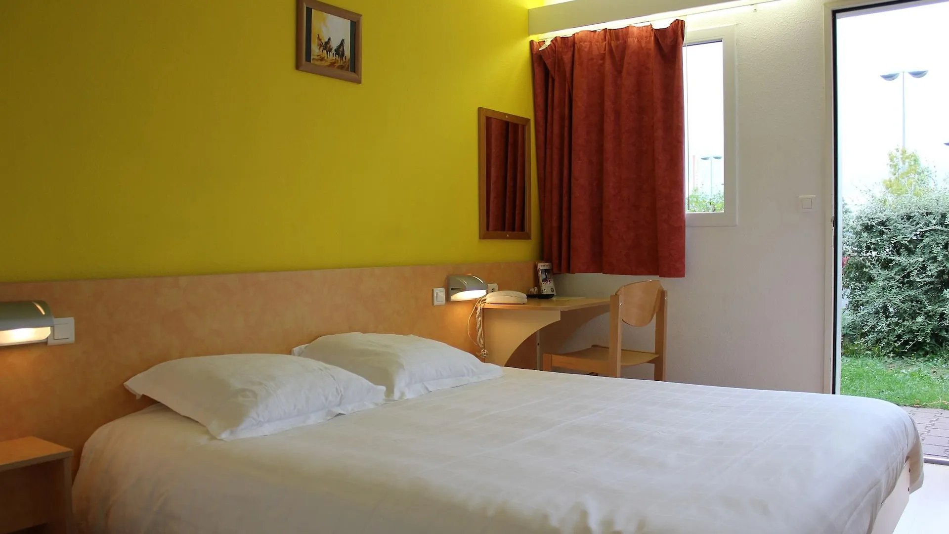 P'Tit Dej Hotel Saint Flour France